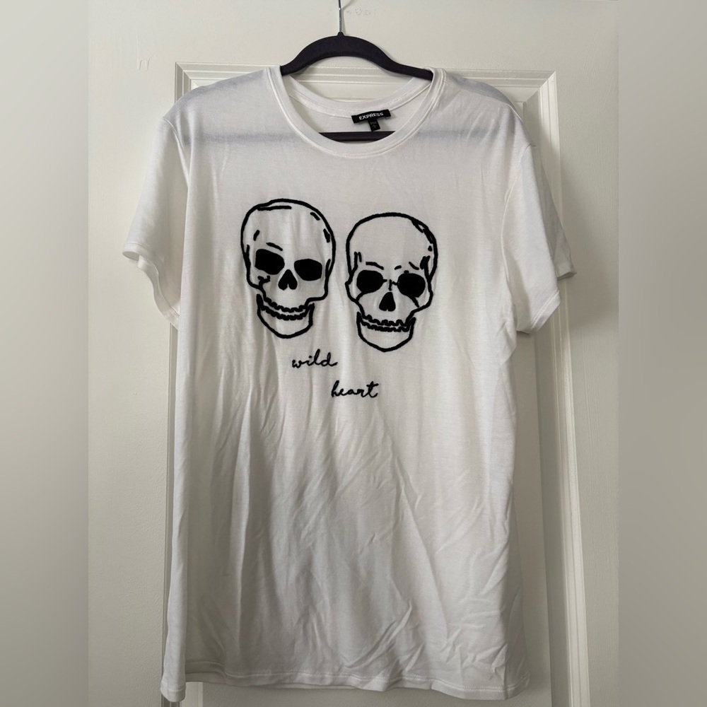 Express skull graphic t shirt